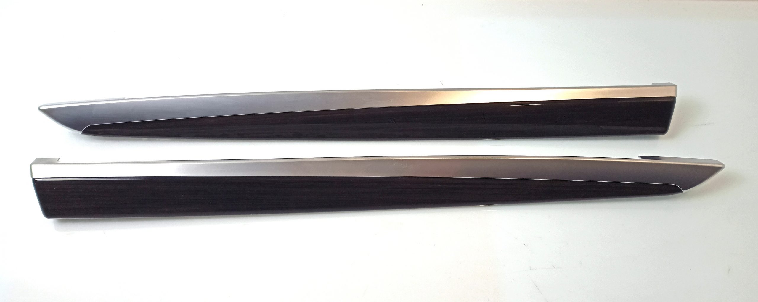 BMW 5 (F10 / F11) Dashboard Trim BMW 5 SERIES Dashboard Trim OEM 51427225525

Pa...