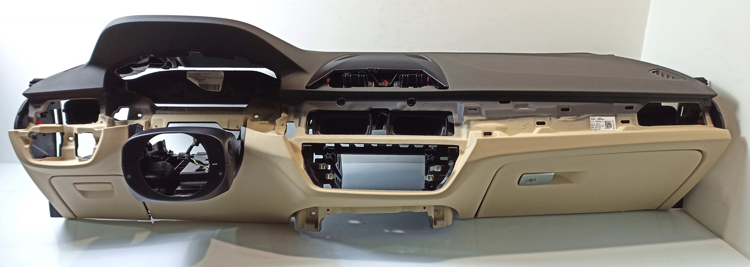 BMW 6 GT (G32) Dashboard BMW 6 SERIES Dashboard OEM 51169388559

Part co...