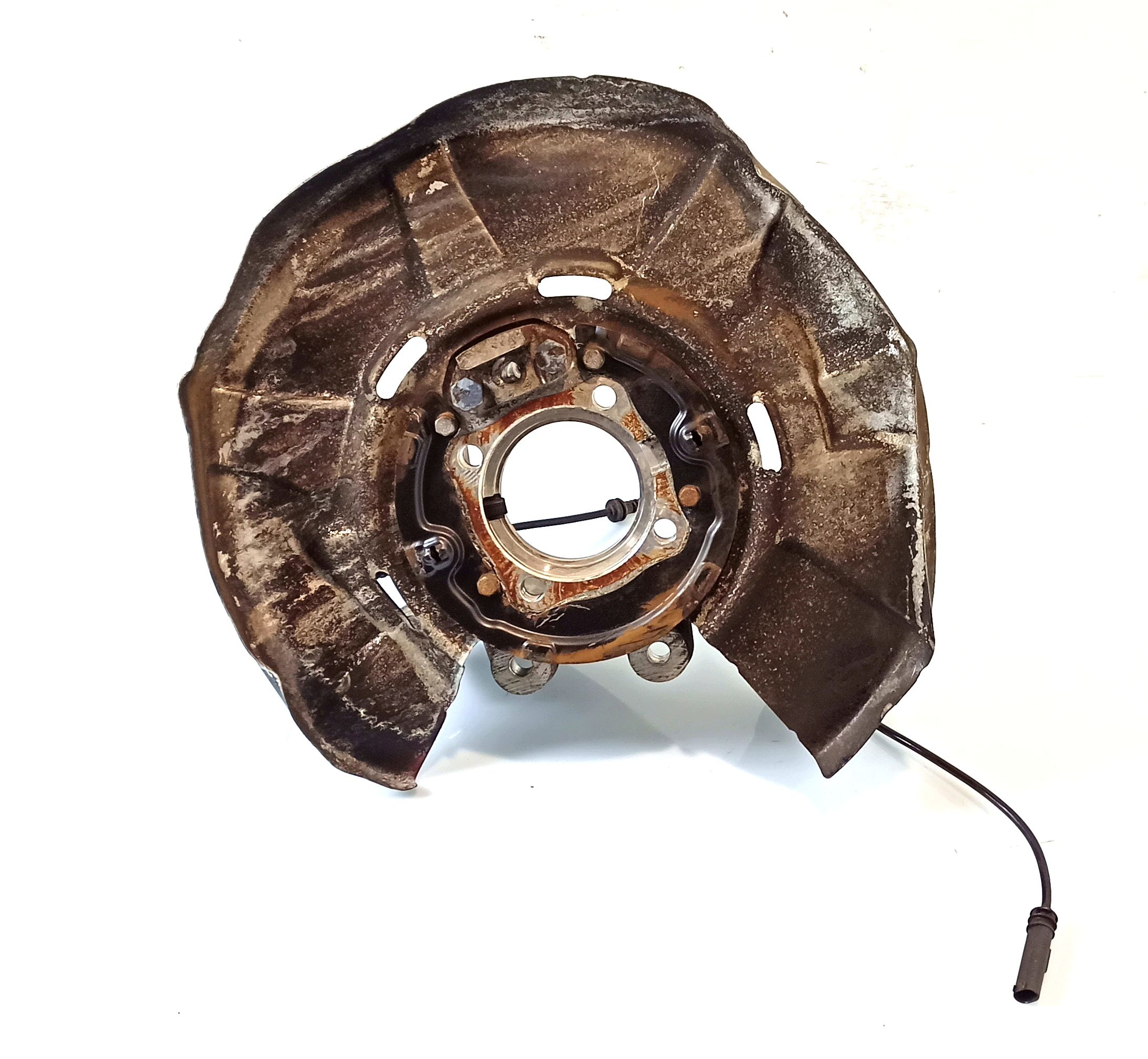 BMW 7 (G11 / G12) Rear wheel hub BMW 7 SERIES Rear wheel hub OEM 33326775854

Pa...