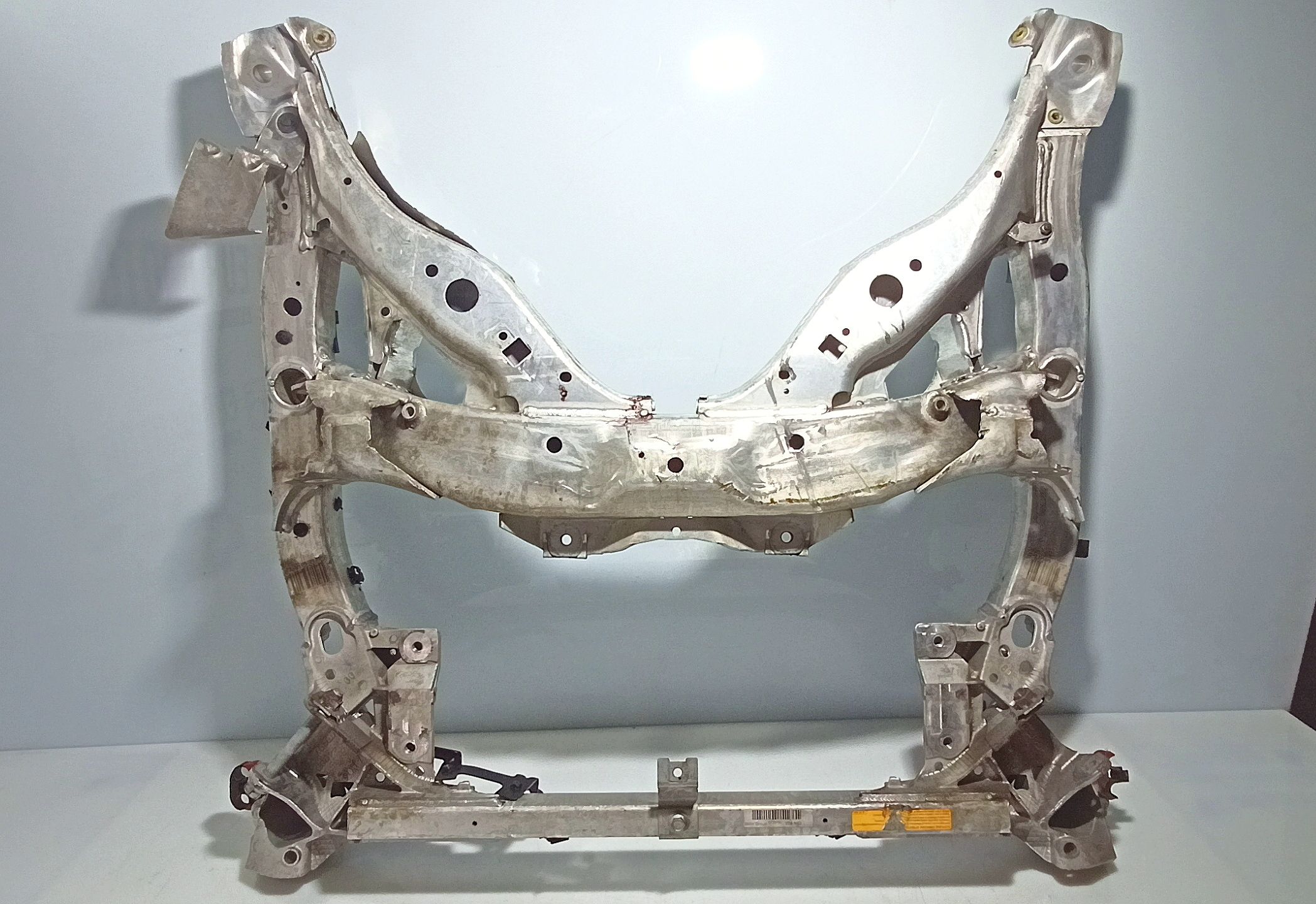 BMW 6 (F06 / F12 / F13) Front subframe BMW 6 SERIES Front subframe OEM 31114068617

Pa...