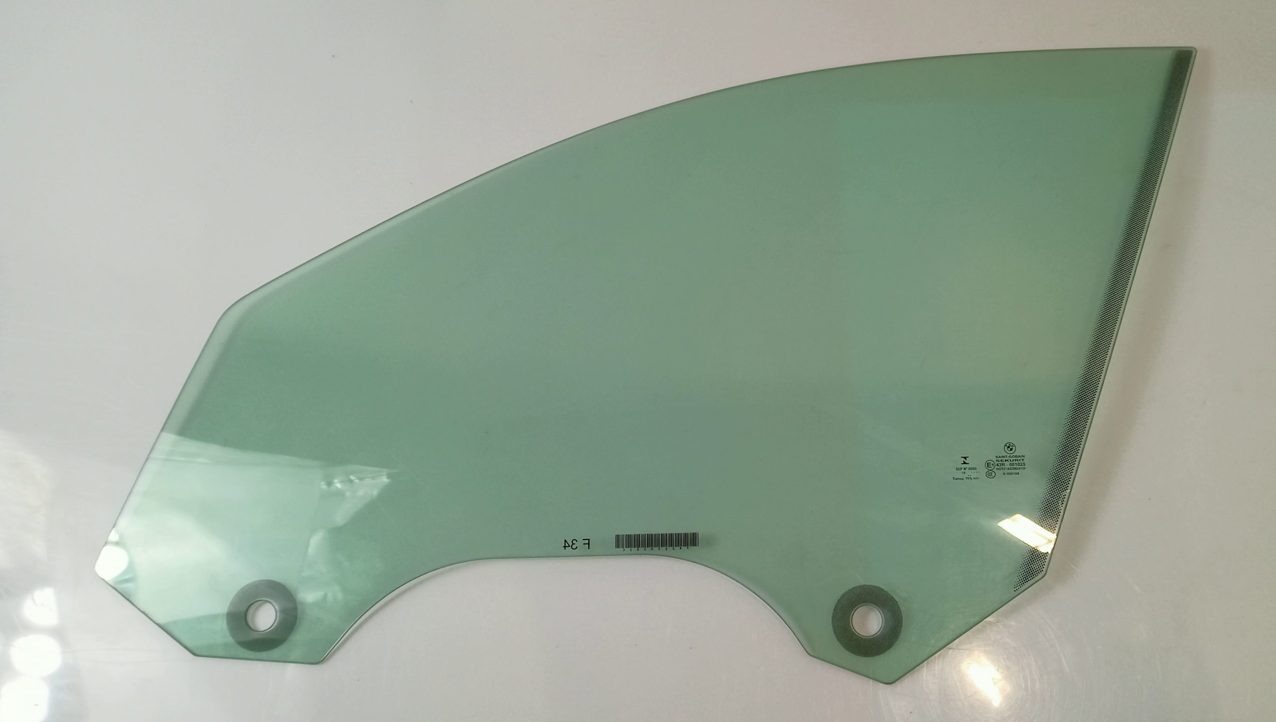 BMW 3 (G20 / G21) Front door window glass two-door BMW 3 SERIES Front door window glass two-door O...