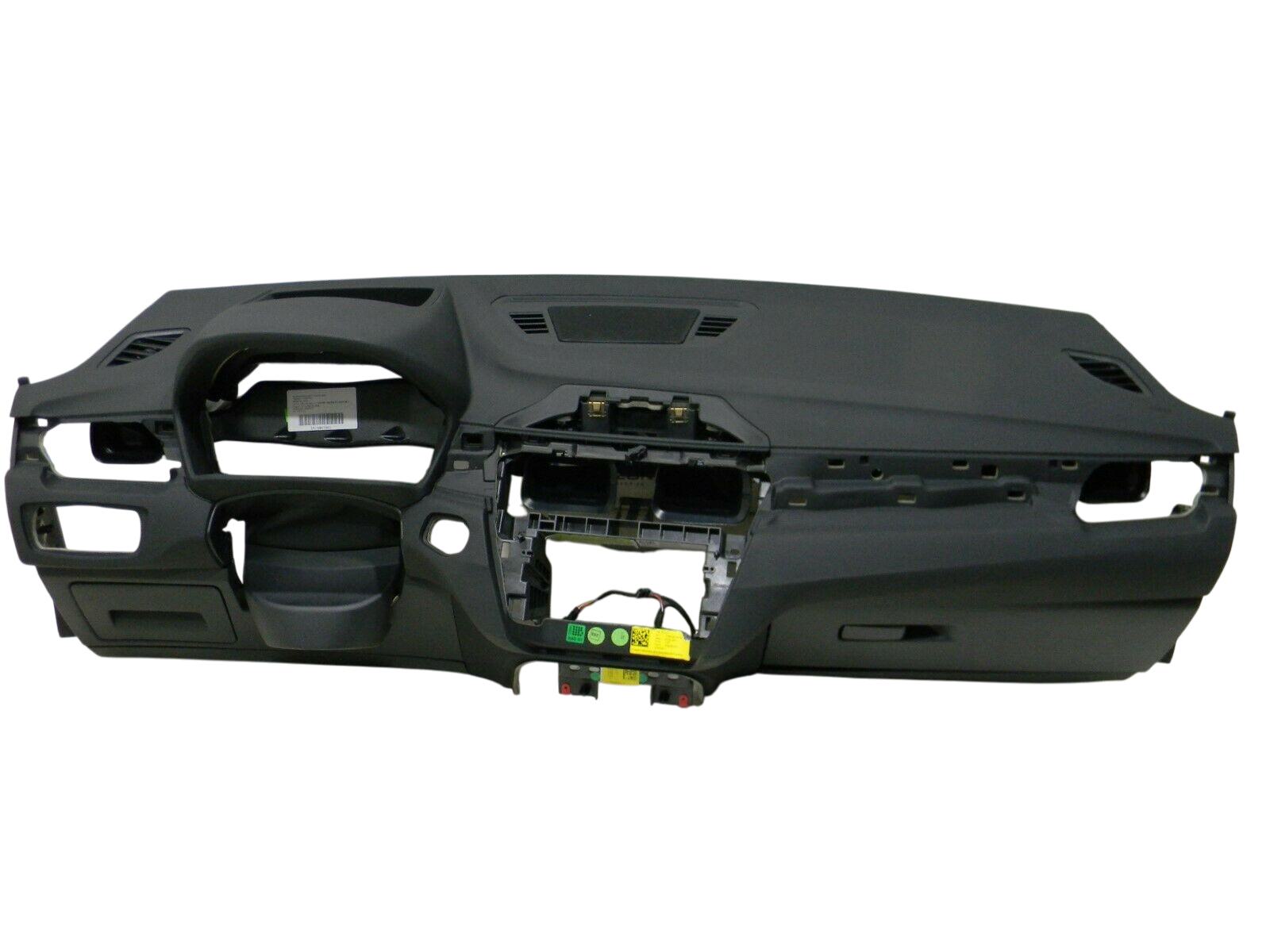 BMW X1 (F48) Armaturenbrett / Dashboard BMW X1 Armaturenbrett / Dashboard OEM 3D37271

...