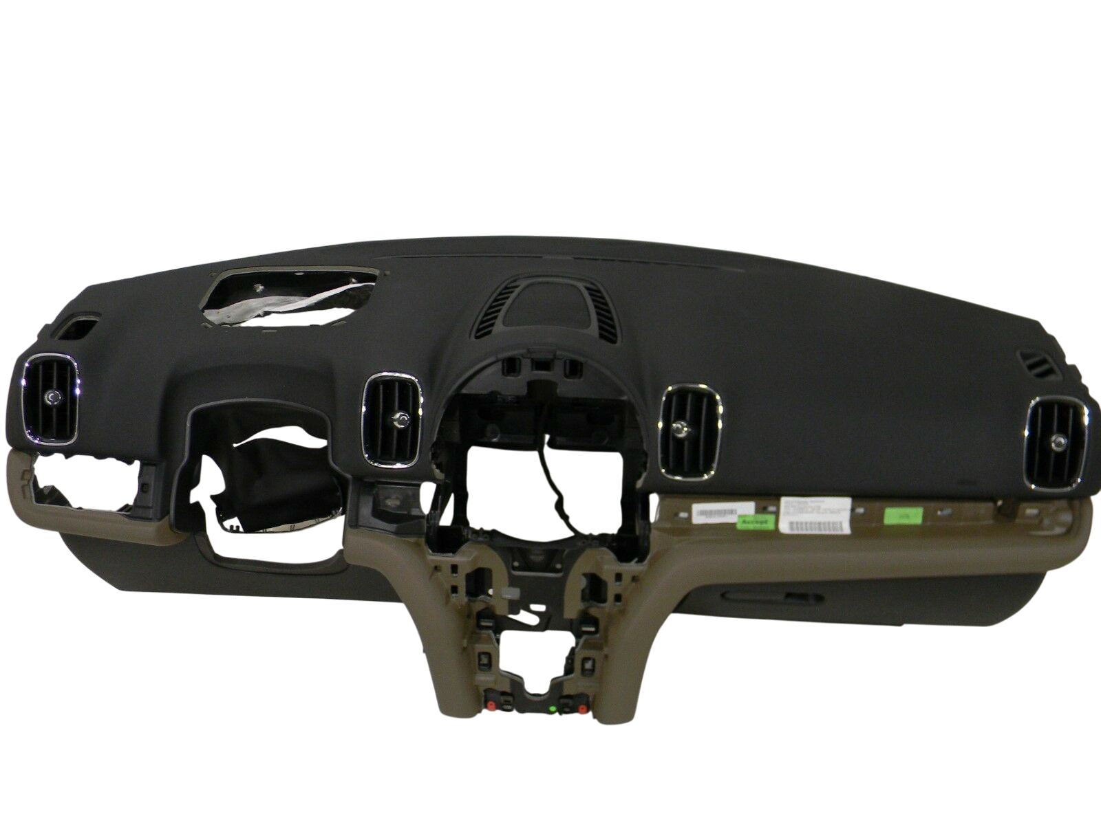 BMW 6 GT (G32) Dashboard BMW MINI Countryman F60 Dashboard OEM 3B60019

...