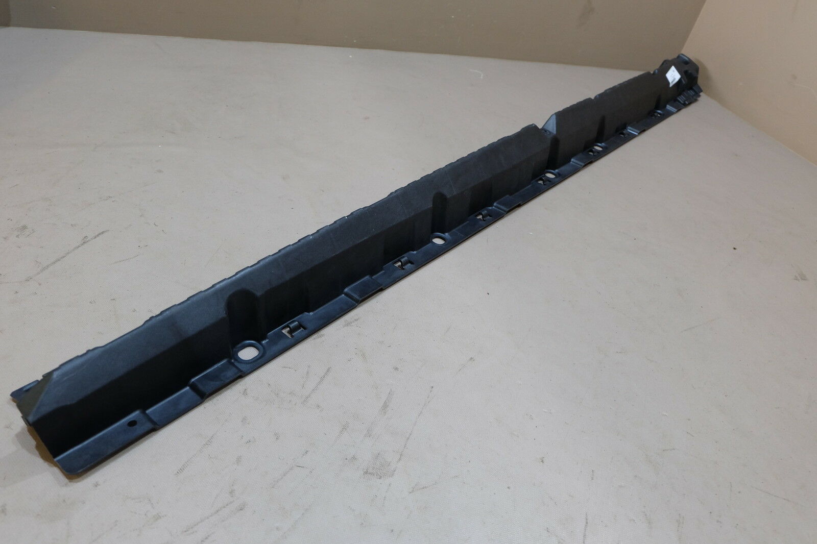 BMW X5 (F15) Sill supporting ledge BMW X5 Sill supporting ledge OEM 51777294383

P...