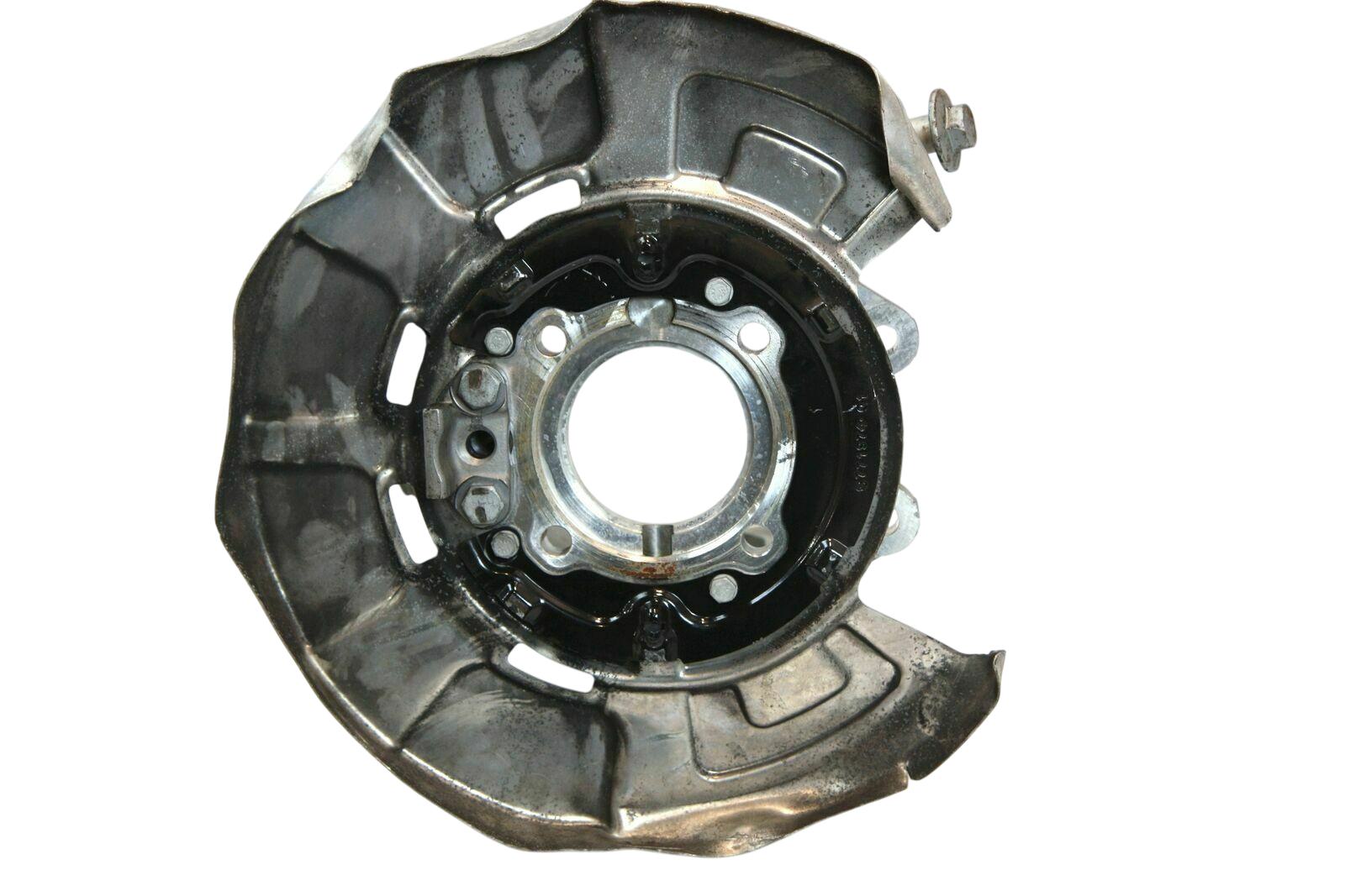 BMW X5 (F15) Rear wheel hub BMW X5 Rear wheel hub OEM 33326770982

Part cod...