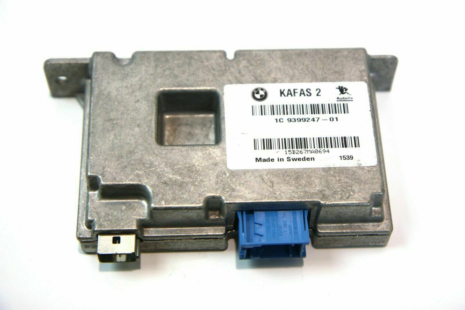 BMW 3 (F30 / F31) Camera control unit module BMW 3 SERIES Camera control unit module OEM 665...