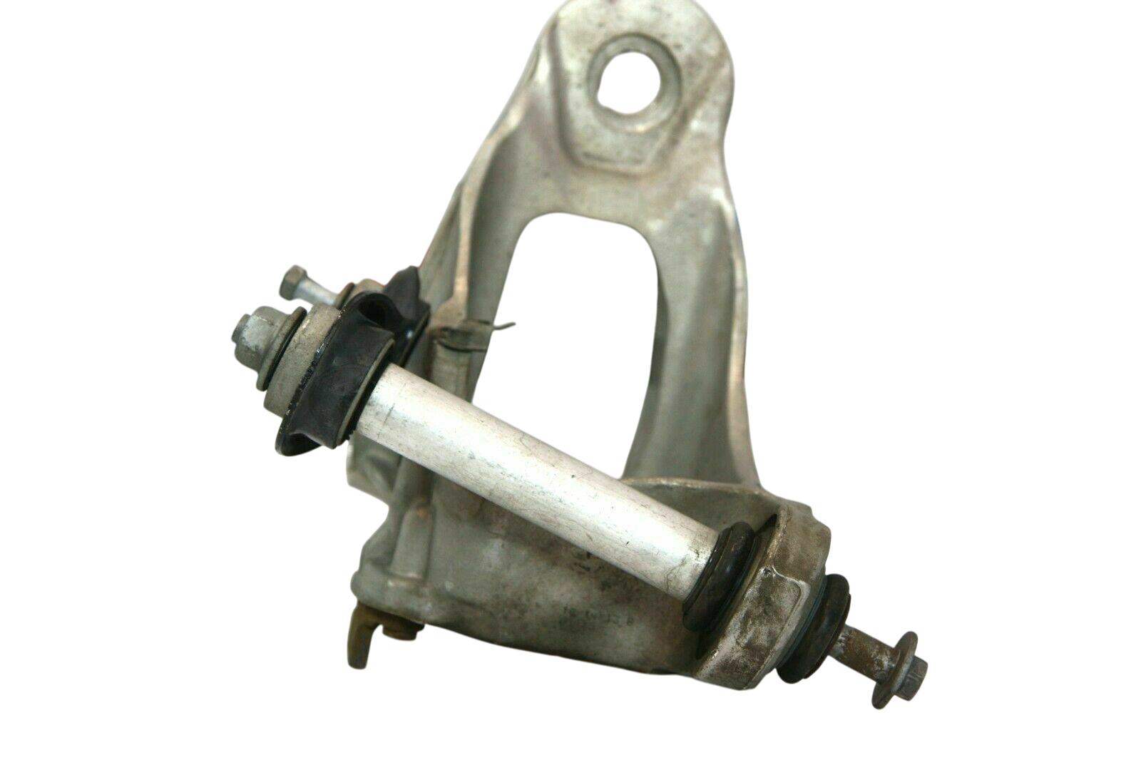 BMW X6 (E71 / E72) Rear wheel hub BMW X6 Rear wheel hub OEM 0G93004

Part codes: ...