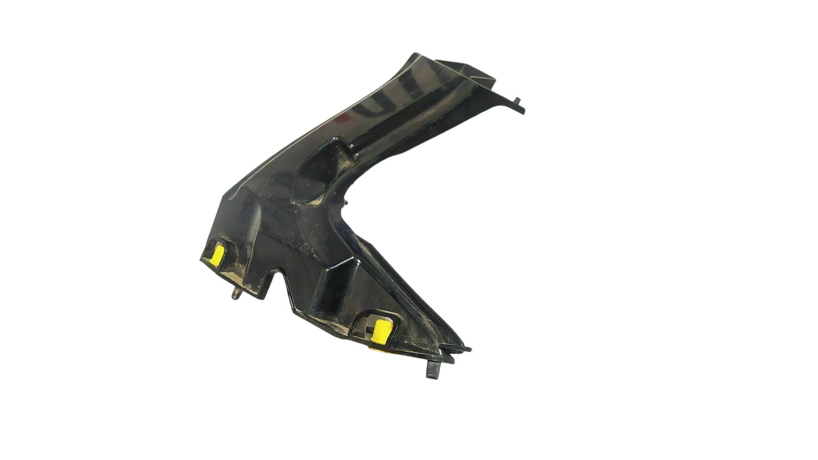 BMW 5 (F10 / F11) Fender mounting bracket BMW 5 SERIES Fender mounting bracket OEM 511172...