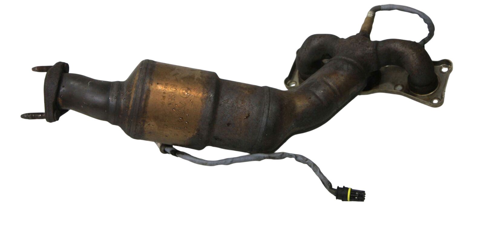 BMW 3 (E90 / E91 / E92 / E93) pakosarja BMW 3 SERIES Exhaust Manifold OEM 7506085

Part...