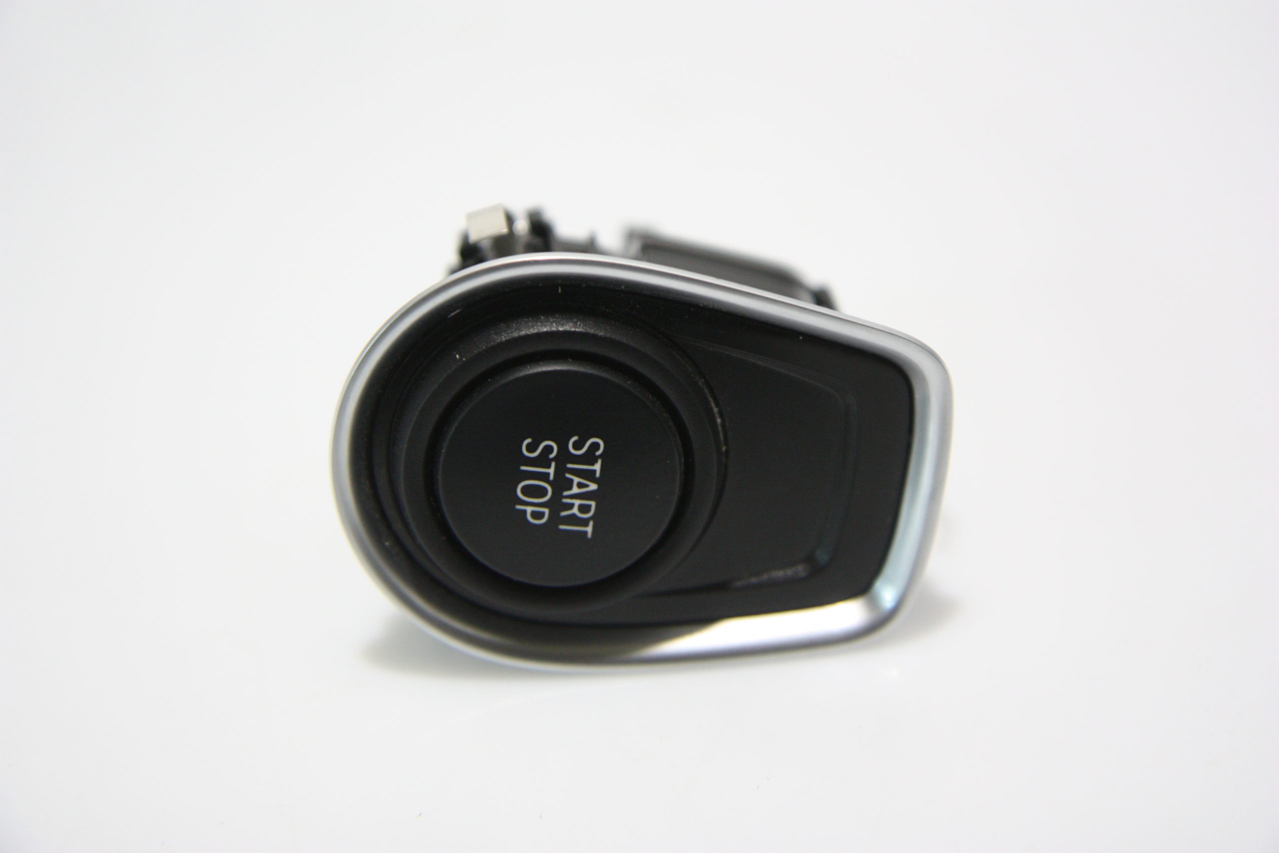BMW 3 (F30 / F31) Engine start stop button switch BMW 3 SERIES Engine start stop button switch OE...