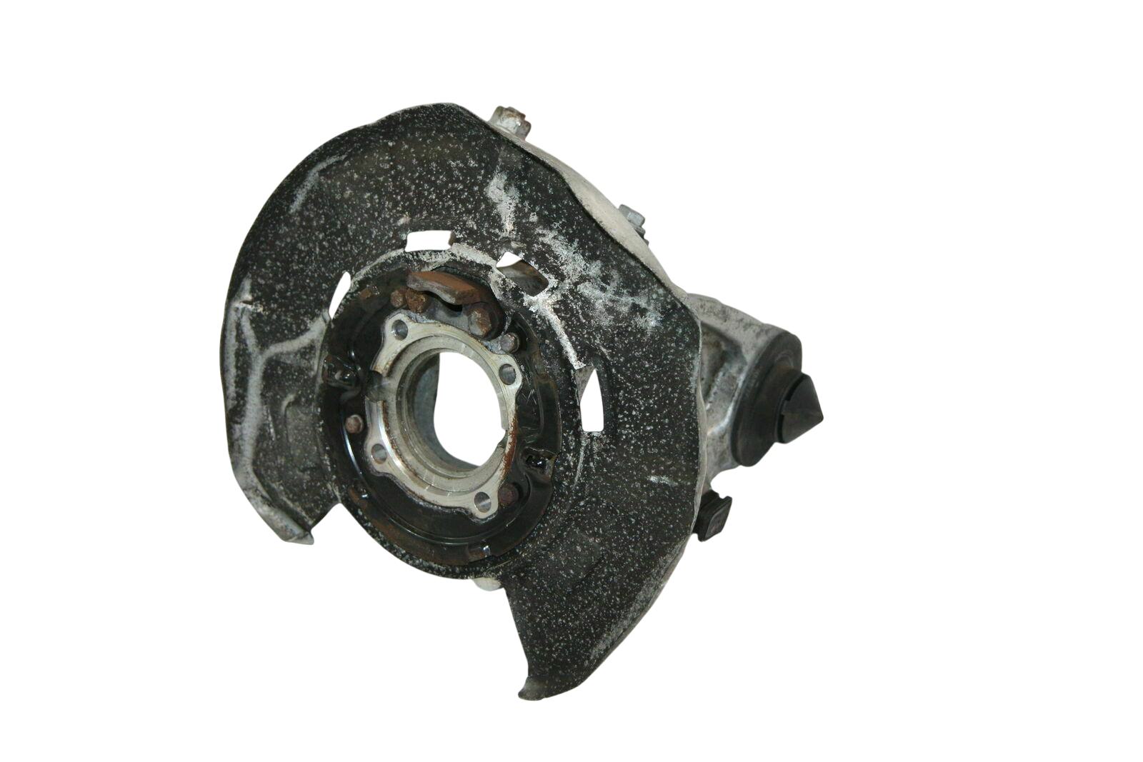 BMW X5 (F15) Rear wheel hub BMW X5 Rear wheel hub OEM 33326770981

Part cod...