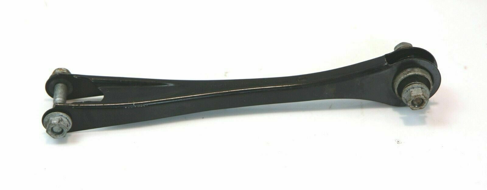 BMW 3 (F30 / F31) Rear control arm BMW 3 SERIES Rear control arm OEM 33326792525

...