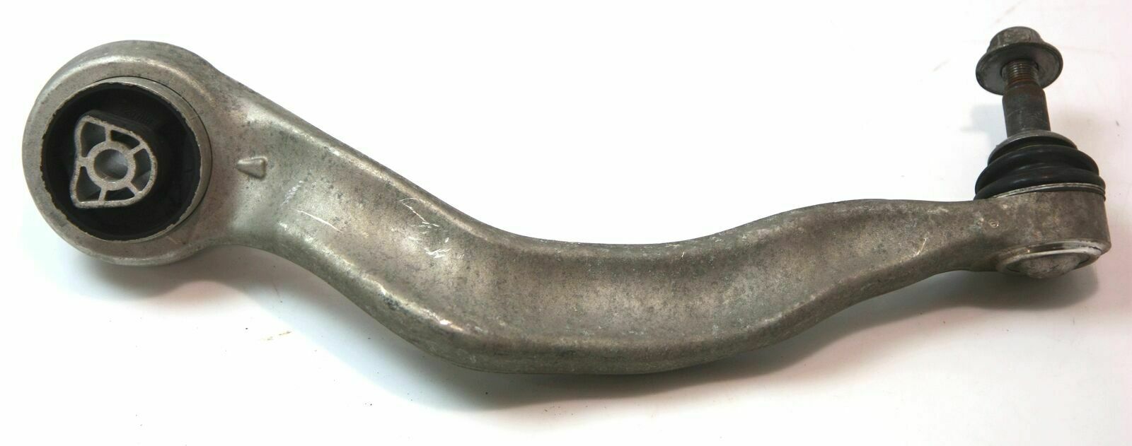 BMW 5 (G30 / G31) Front control arm BMW 5 SERIES Front control arm OEM 31106861161
...