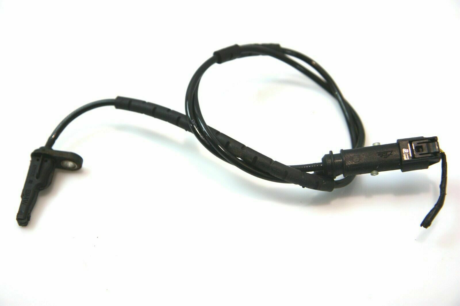 BMW 3 (F30 / F31) ABS rear brake sensor BMW 3 SERIES ABS rear brake sensor OEM 34526791...