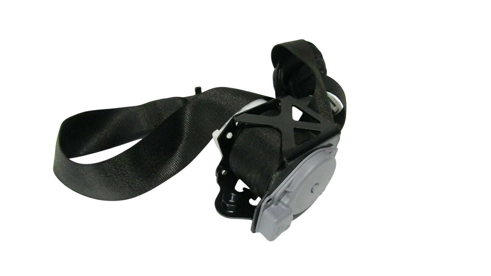 BMW X6 (E71 / E72) Front seatbelt BMW X6 Front seatbelt OEM 7161041

Part codes: ...