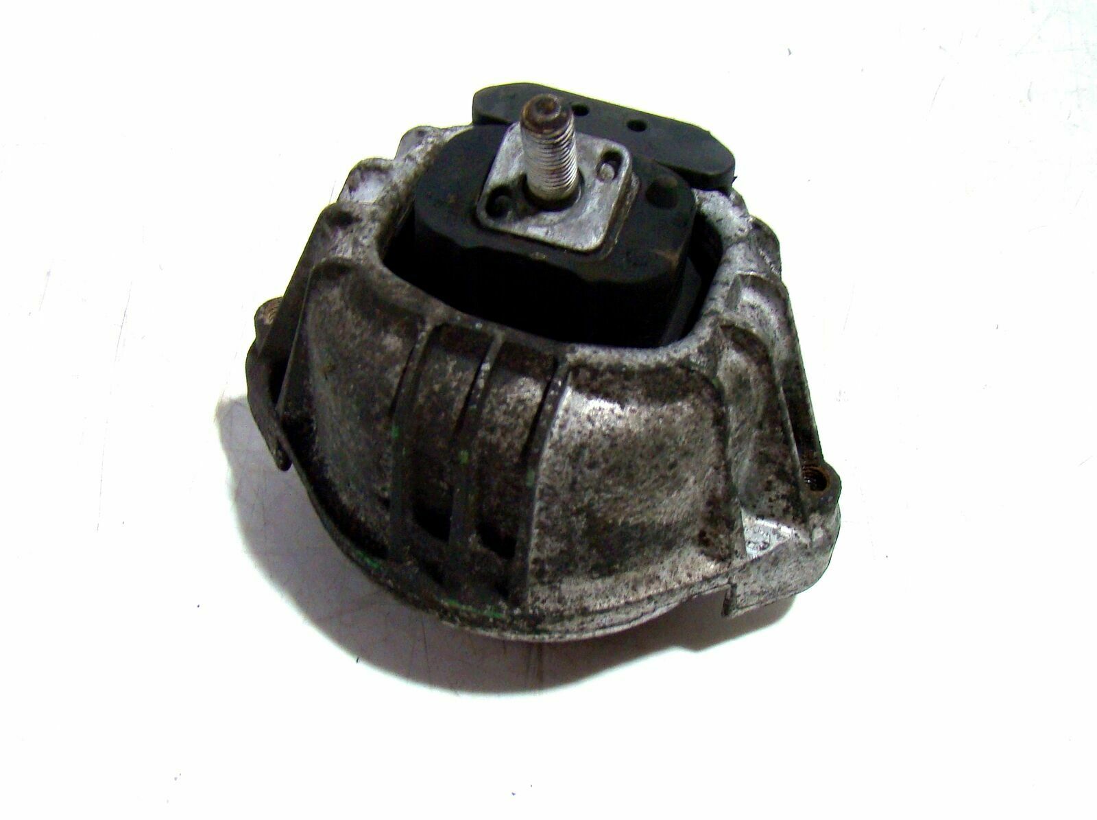 BMW 1 (E81 / E82 / E87 / E88) Engine mount bracket BMW 1 SERIES Engine mount bracket OEM 221167603...