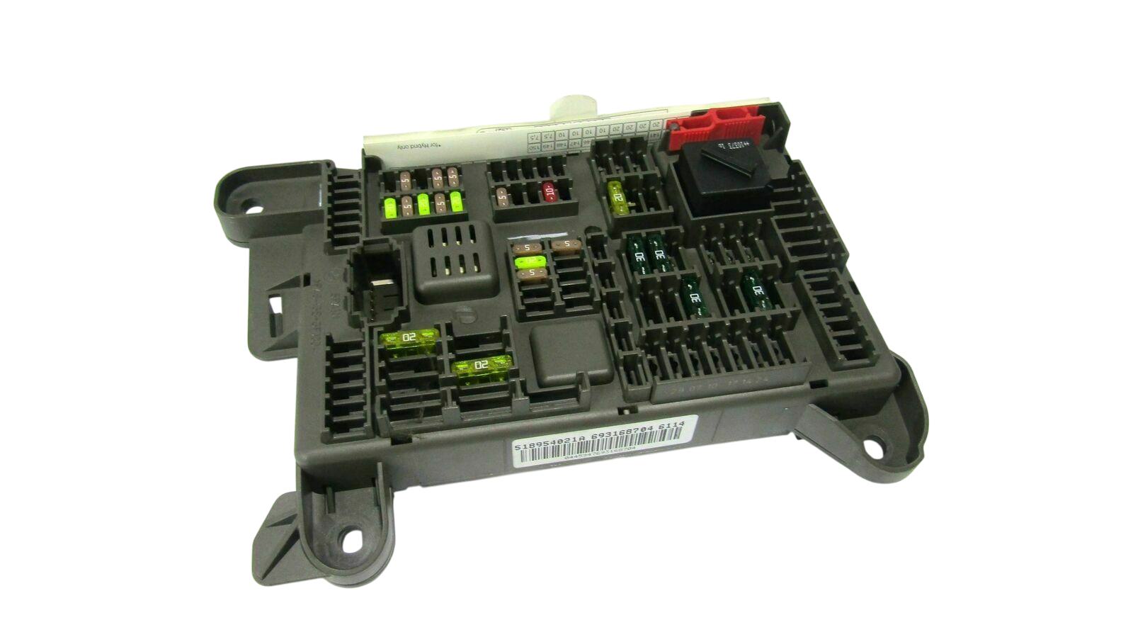 BMW X6 (E71 / E72) Fuse box set BMW X6 Fuse box set OEM 61146931687

Part codes...