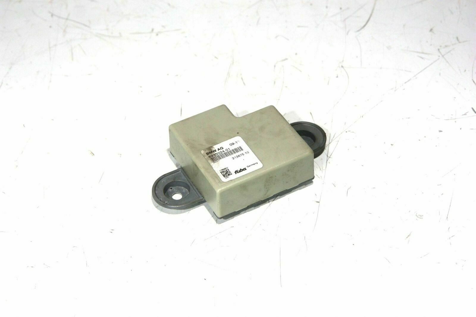 BMW 3 (E90 / E91 / E92 / E93) Aerial antenna amplifier BMW 3 SERIES Aerial antenna amplifier OEM 65206...