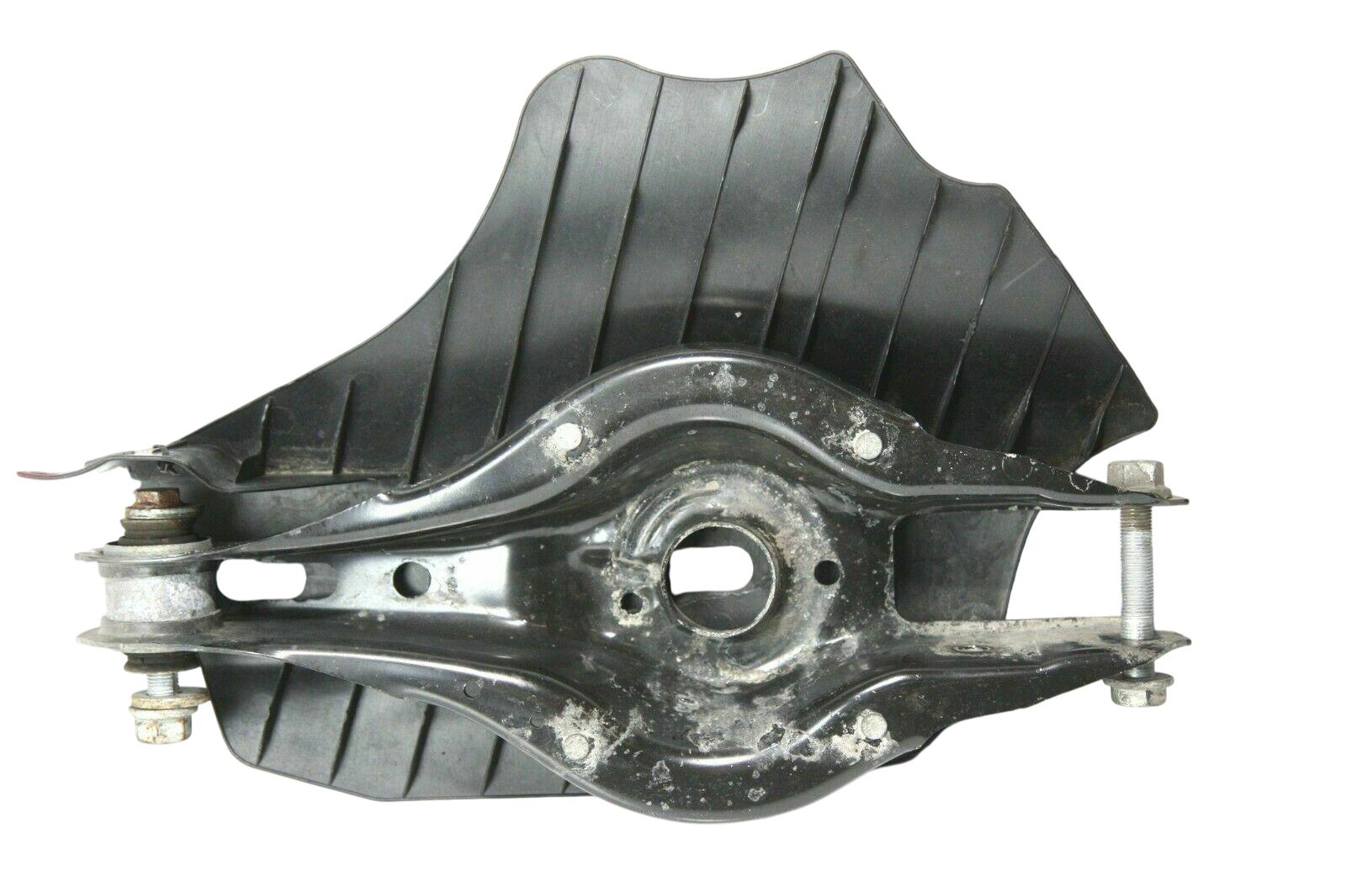 BMW 3 (F30 / F31) Rear upper control arm/wishbone BMW 3 SERIES Rear upper control arm/wishbone OE...