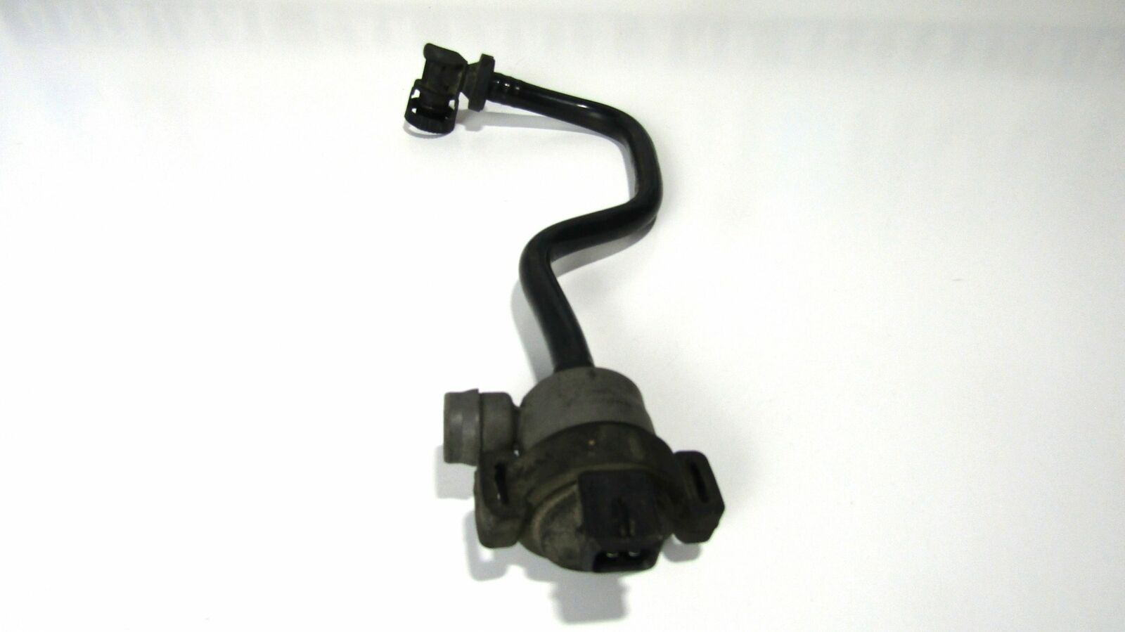 BMW 5 (F10 / F11) Brake central valve BMW 5 SERIES Brake central valve OEM 7619298

P...