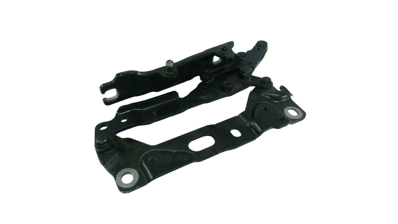 BMW 7 (G11 / G12) Engine bonnet/hood hinges BMW 7 SERIES Engine bonnet/hood hinges OEM 7184...