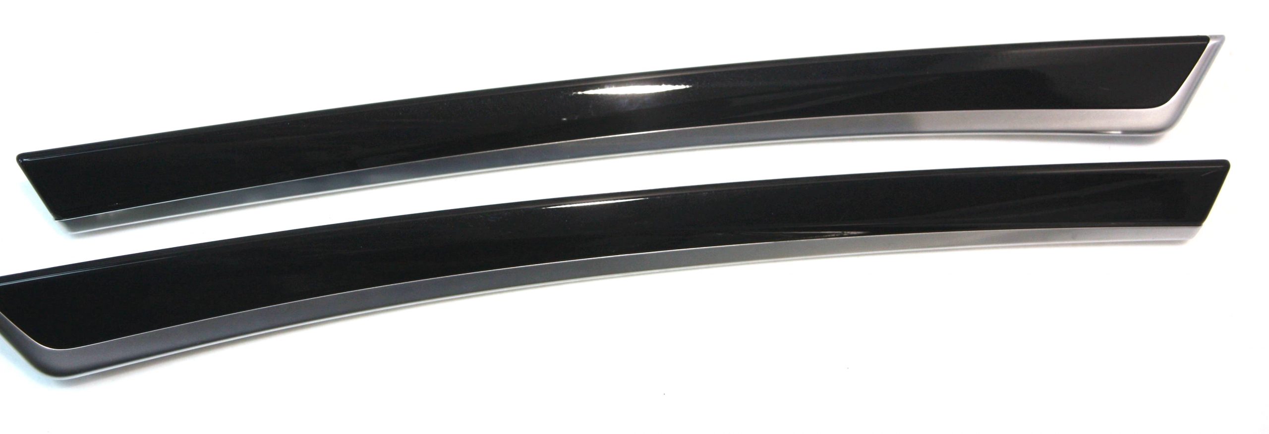 BMW 5 (F10 / F11) Front door trim bar BMW 5 SERIES Front door trim bar OEM 9171781

P...