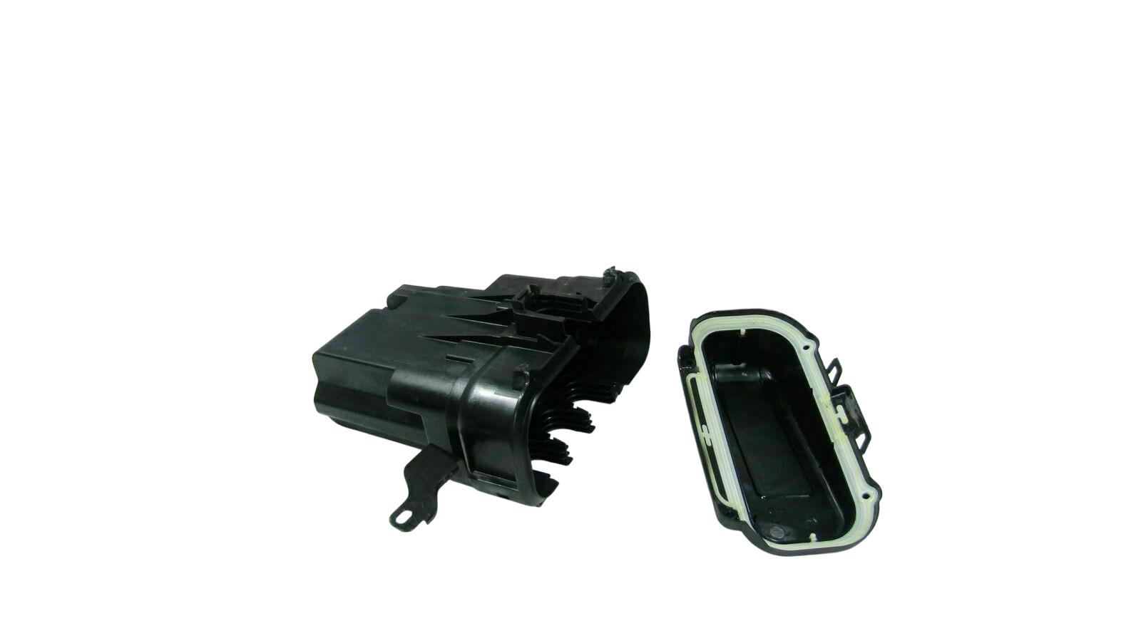 BMW 5 (F10 / F11) Fuse box set BMW 5 SERIES Fuse box set OEM 12908508208

Part...