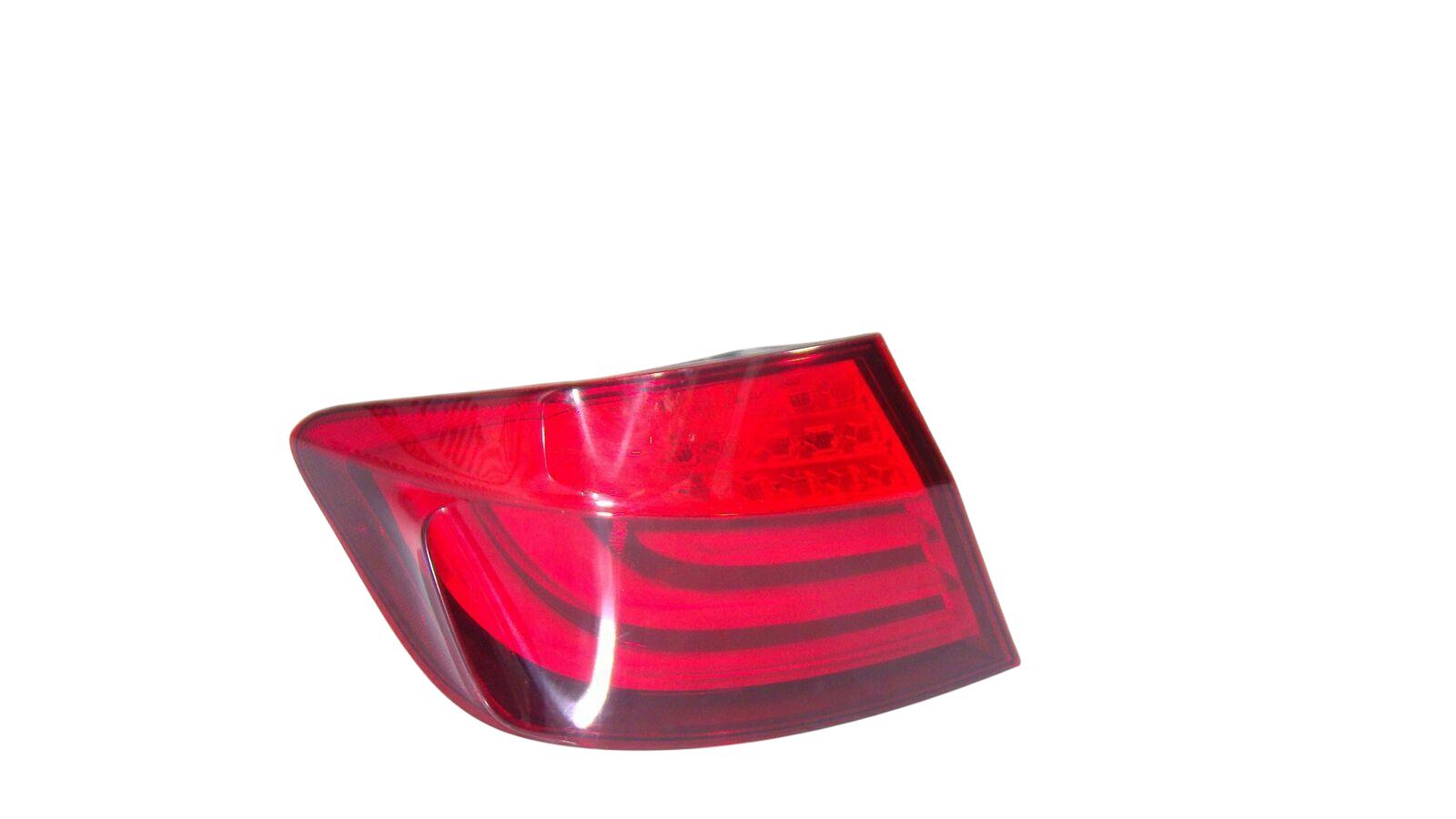 BMW 5 (F10 / F11) Rear/tail lights BMW 5 SERIES Rear/tail lights OEM 63217203231

...