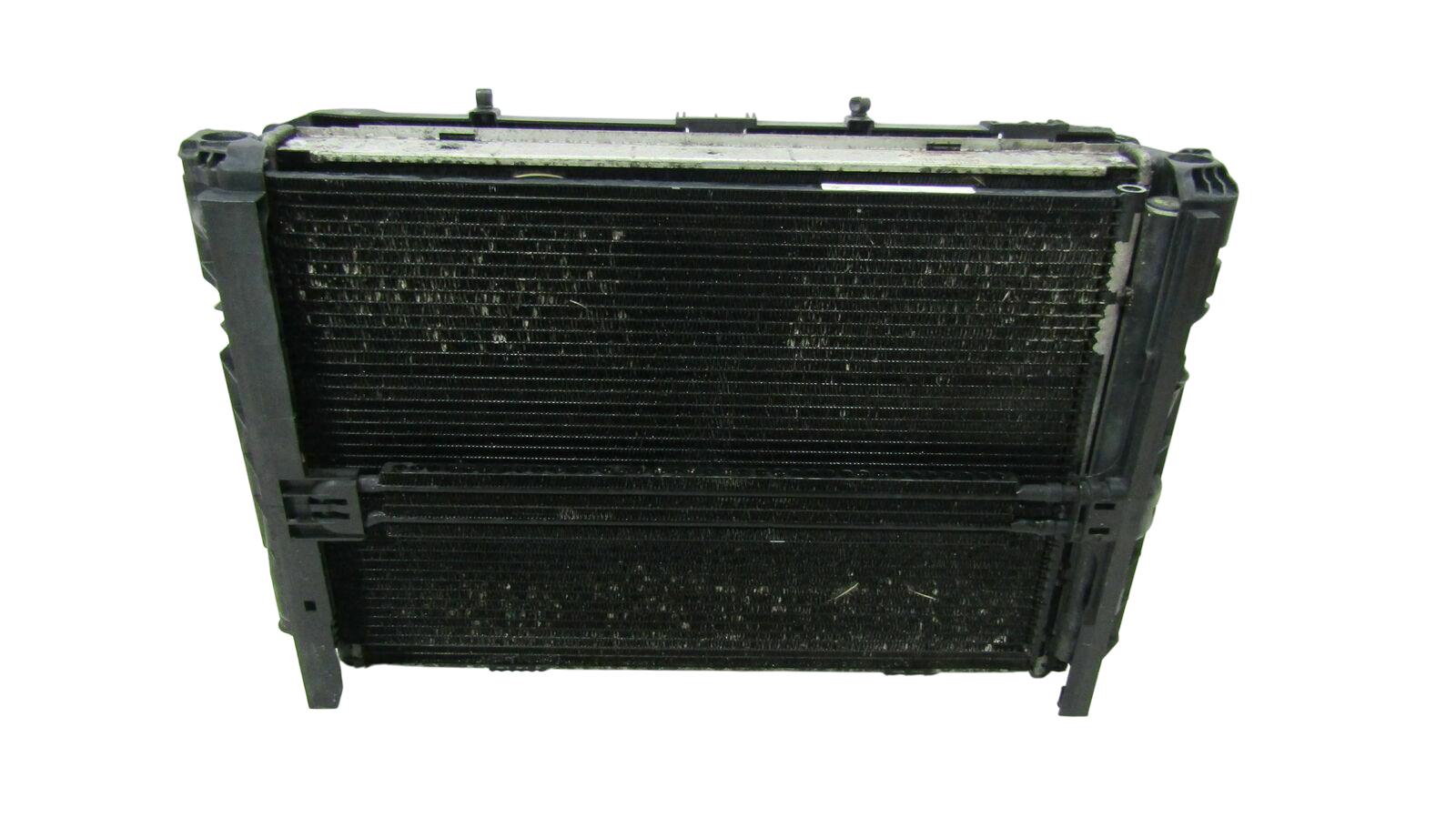 BMW 3 (E90 / E91 / E92 / E93) Radiator set BMW 3 SERIES Radiator set OEM 17107523260

Part...