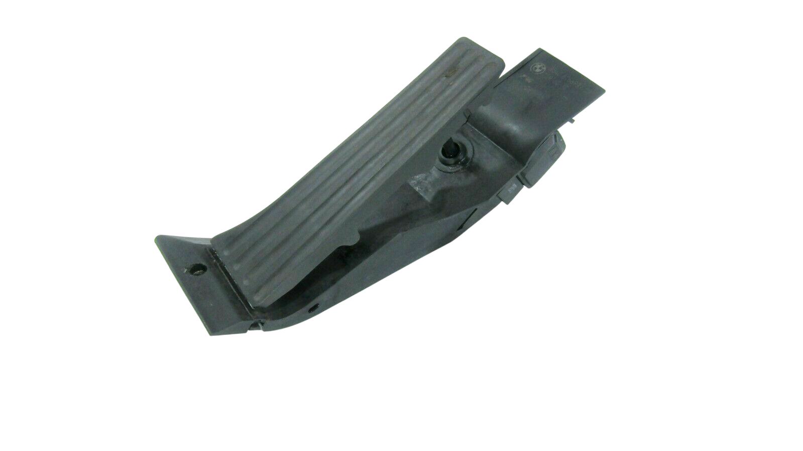 BMW 3 (E90 / E91 / E92 / E93) Accelerator throttle pedal BMW 3 SERIES Accelerator throttle pedal OEM 676...