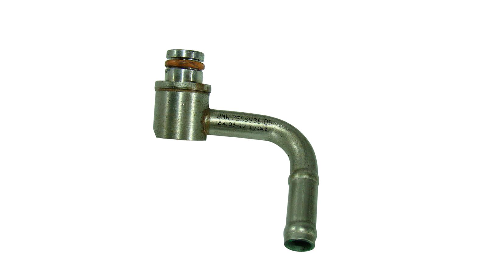 BMW 1 (F20 / F21) Engine coolant pipe/hose BMW 1 SERIES Engine coolant pipe/hose OEM 11537...