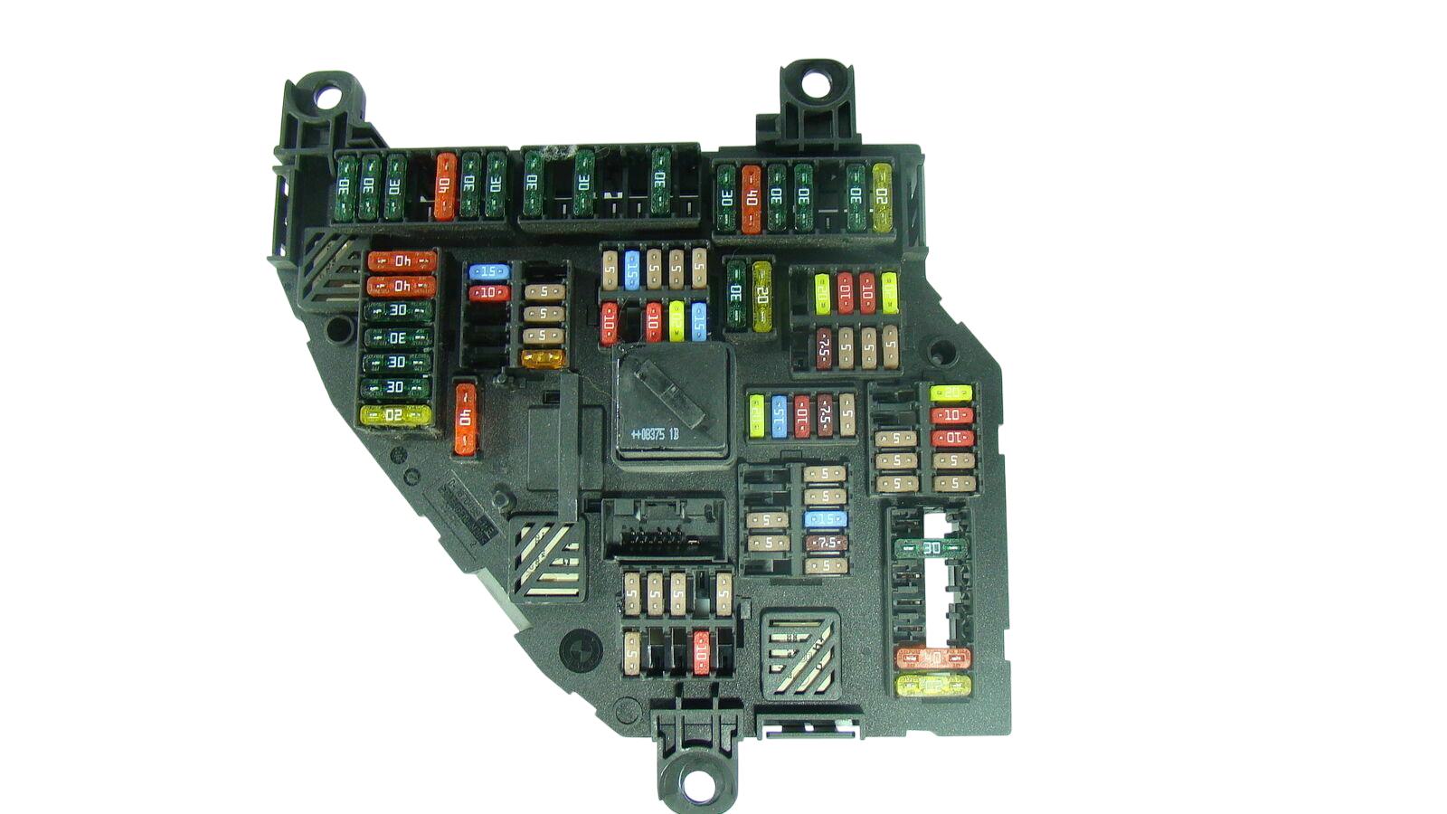 BMW 7 (G11 / G12) Fuse box set BMW 7 SERIES Fuse box set OEM 61149151322

Part...