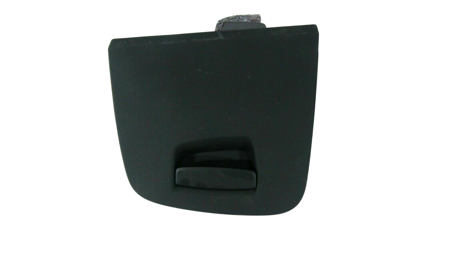 BMW 5 (G30 / G31) Glove box