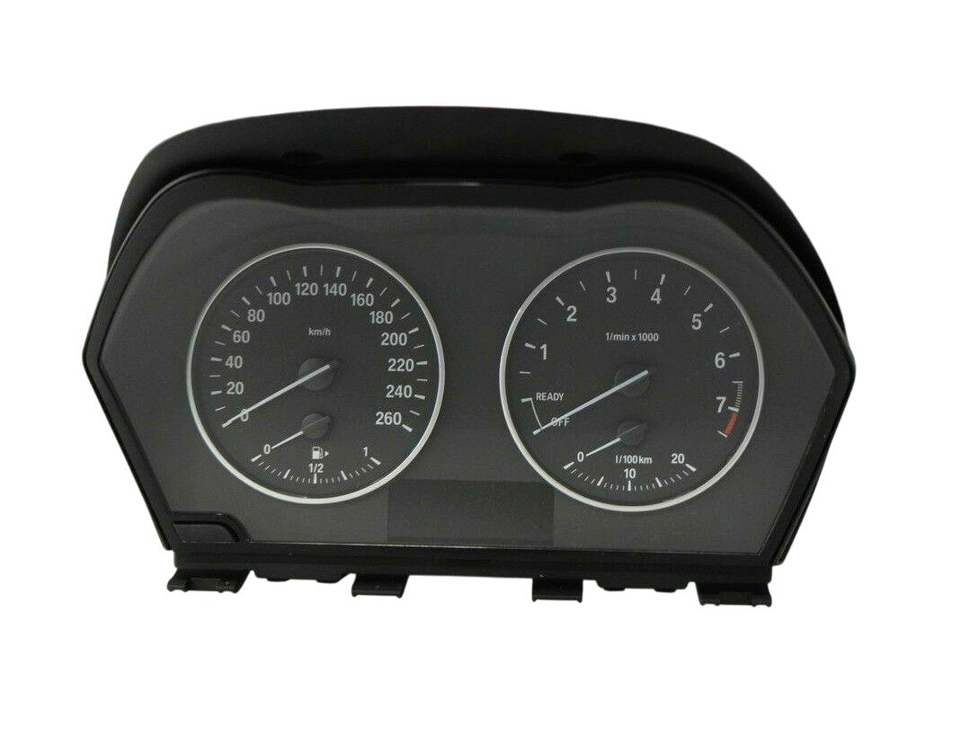 BMW X1 (F48) Tachometer