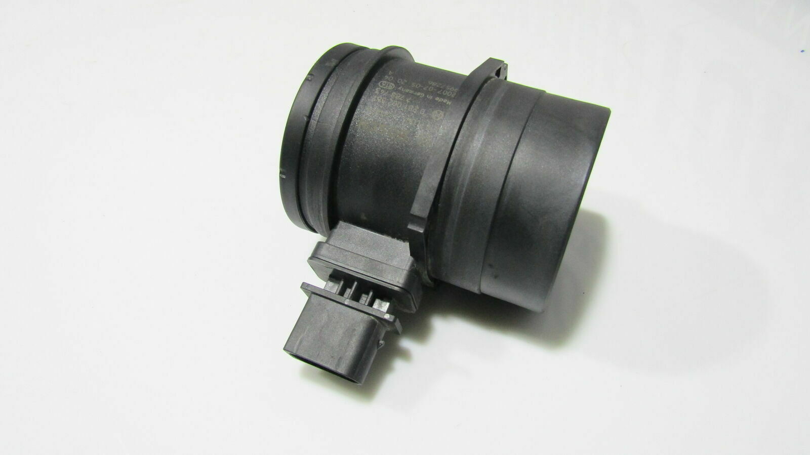BMW 1 (E81 / E82 / E87 / E88) Mass air flow meter
