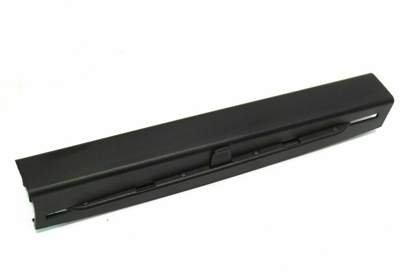 BMW 5 (F10 / F11) Rear door sun blind/shade BMW 5 SERIES Rear door sun blind/shade OEM 5135...