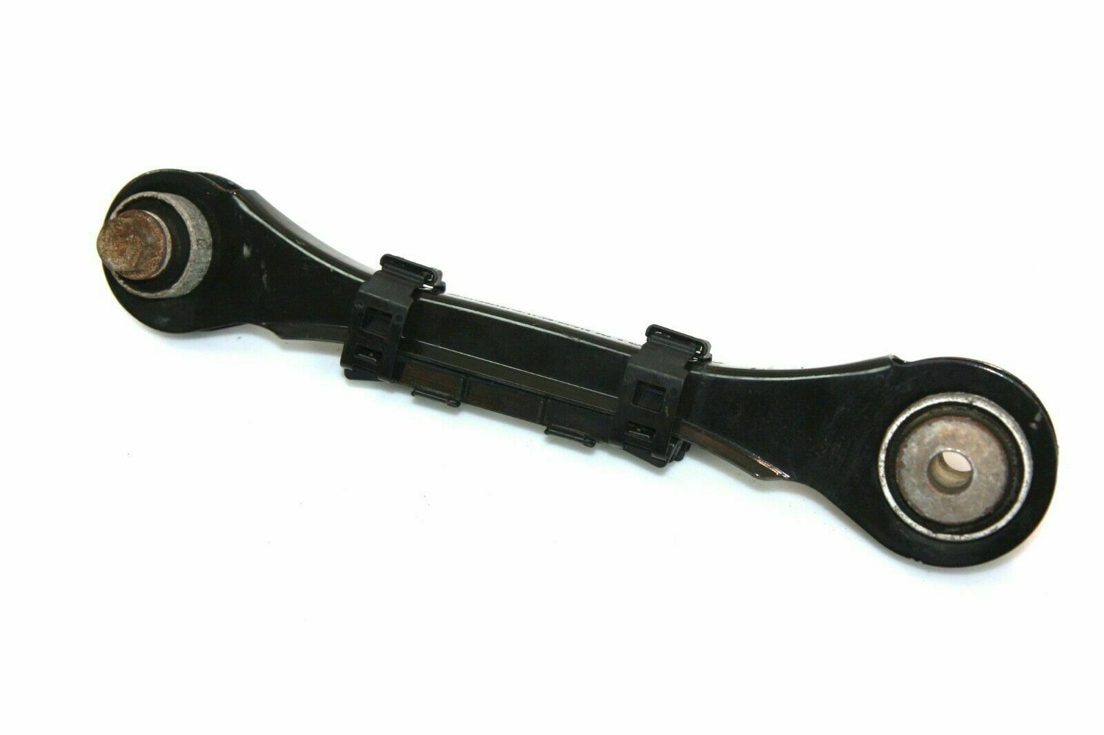 BMW 3 (F30 / F31) Rear upper control arm/wishbone BMW 3 SERIES Rear upper control arm/wishbone OE...