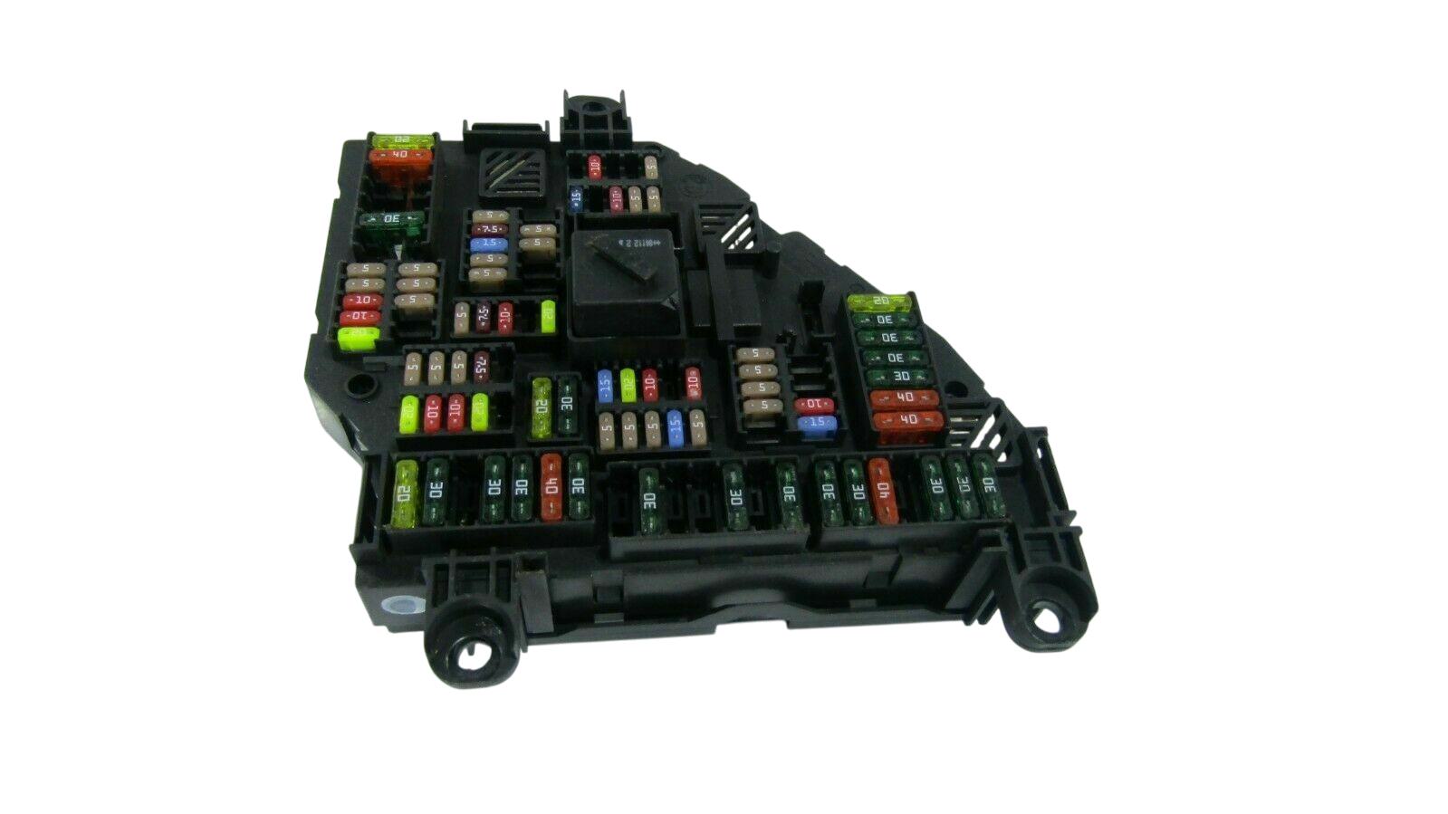 BMW 7 (G11 / G12) Fuse box set BMW 7 SERIES Fuse box set OEM 61149151322

Part...
