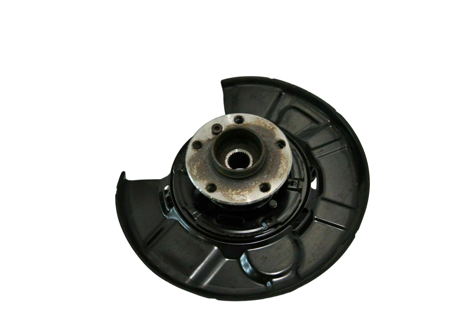 BMW 3 (F30 / F31) Rear wheel hub BMW 3 SERIES Rear wheel hub OEM 33326792524

Pa...