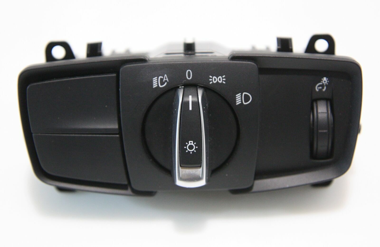 BMW 3 (F30 / F31) Свет переключатель BMW 3 SERIES Light switch OEM 61316847504

Part...