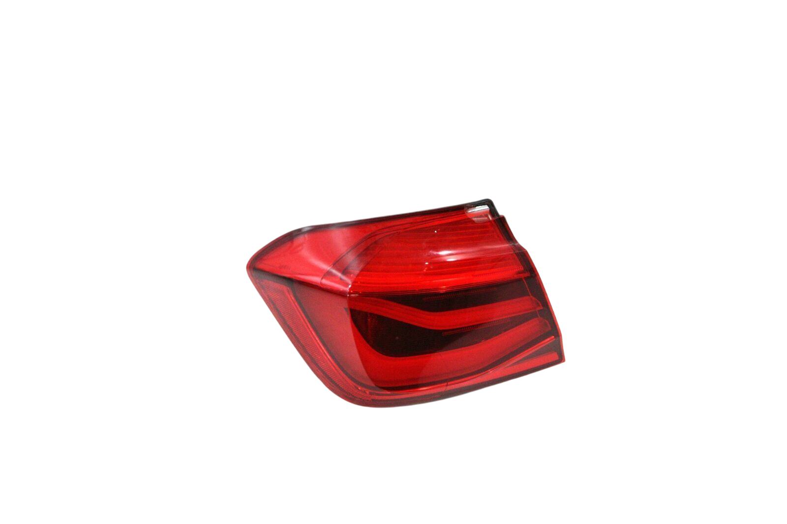 BMW 3 (F30 / F31) Rear/tail lights BMW 3 SERIES Rear/tail lights OEM 63217456517

...