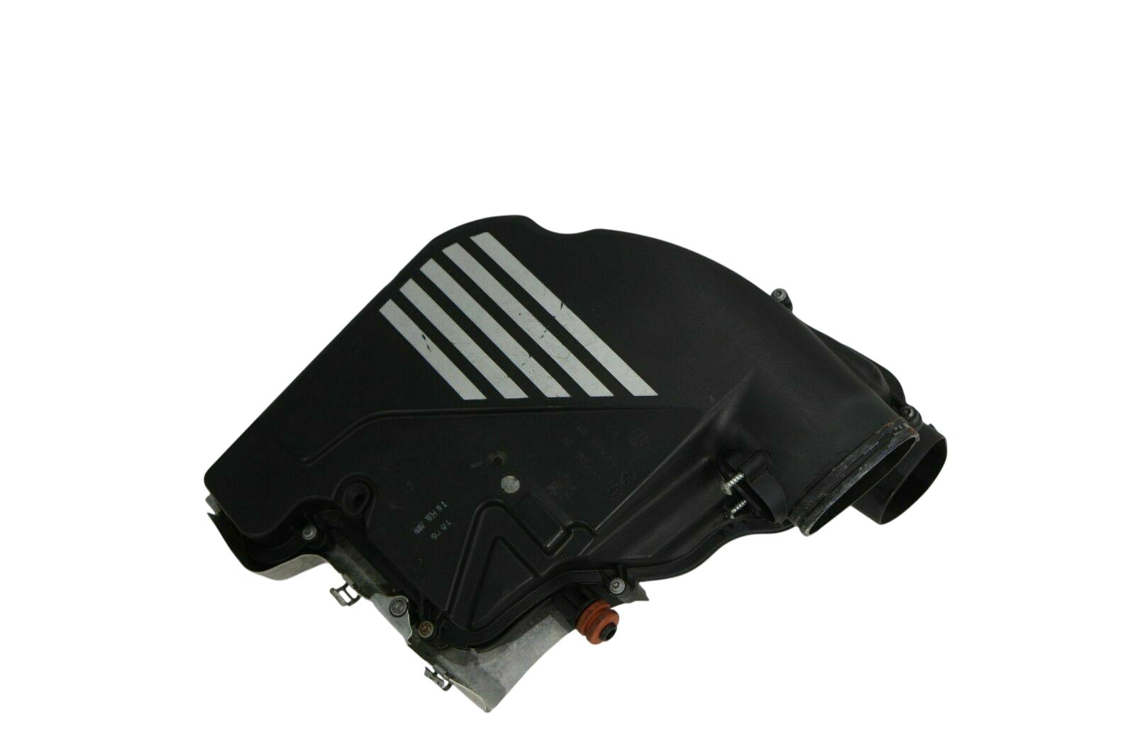 BMW 7 (G11 / G12) Air intake duct part BMW 7 SERIES Air intake duct part OEM 137175774...