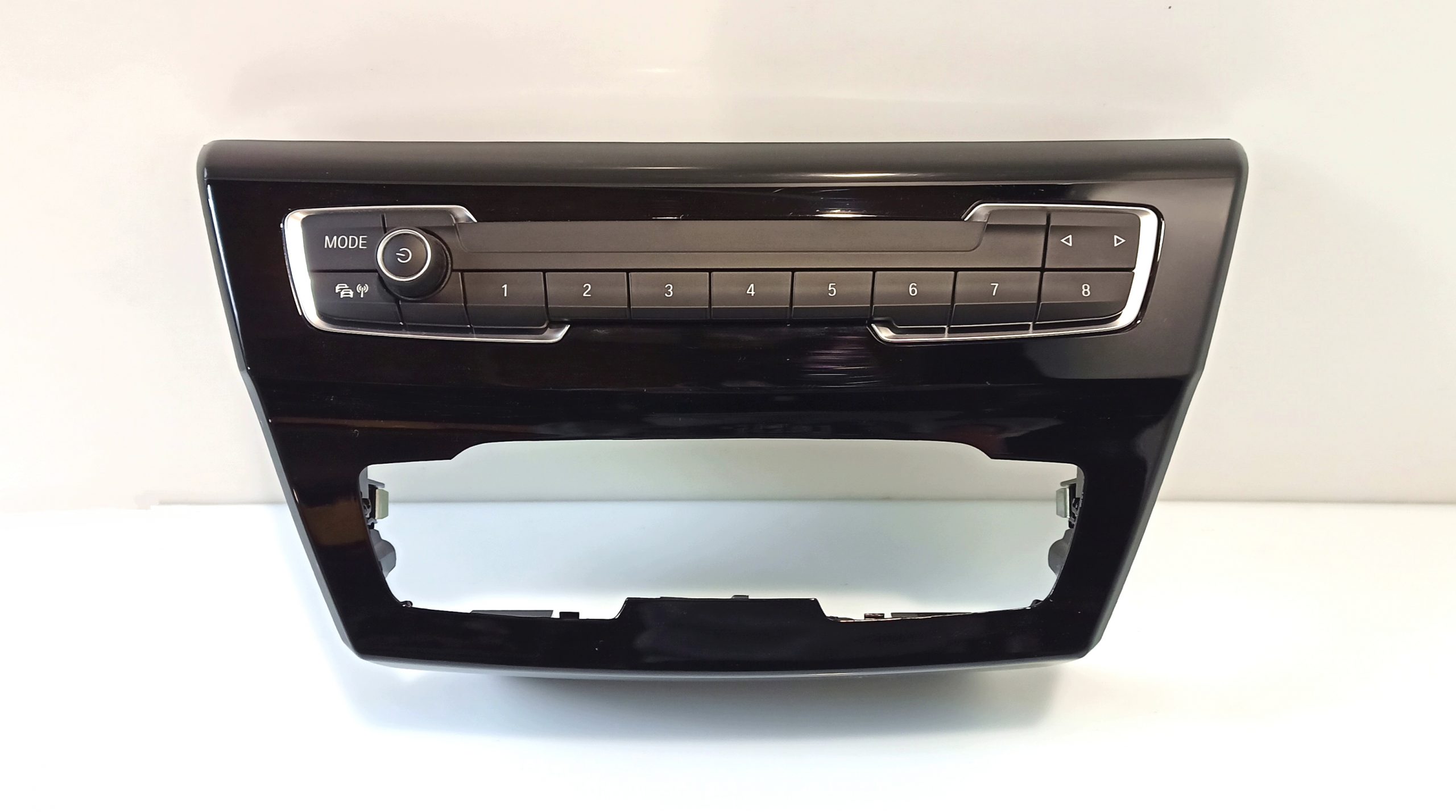 BMW X1 (F48) HiFi Audio sound control unit BMW X1 HiFi Audio sound control unit OEM 514593...