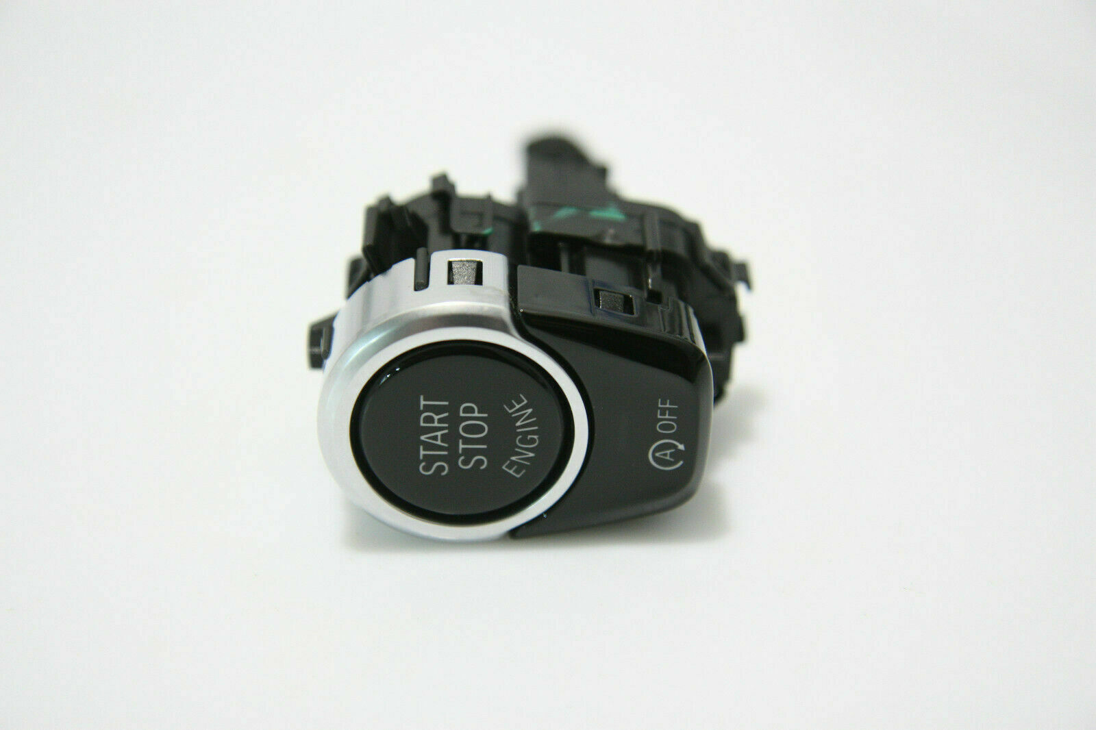 BMW 5 (G30 / G31) Engine start stop button switch BMW 5 SERIES Engine start stop button switch OE...