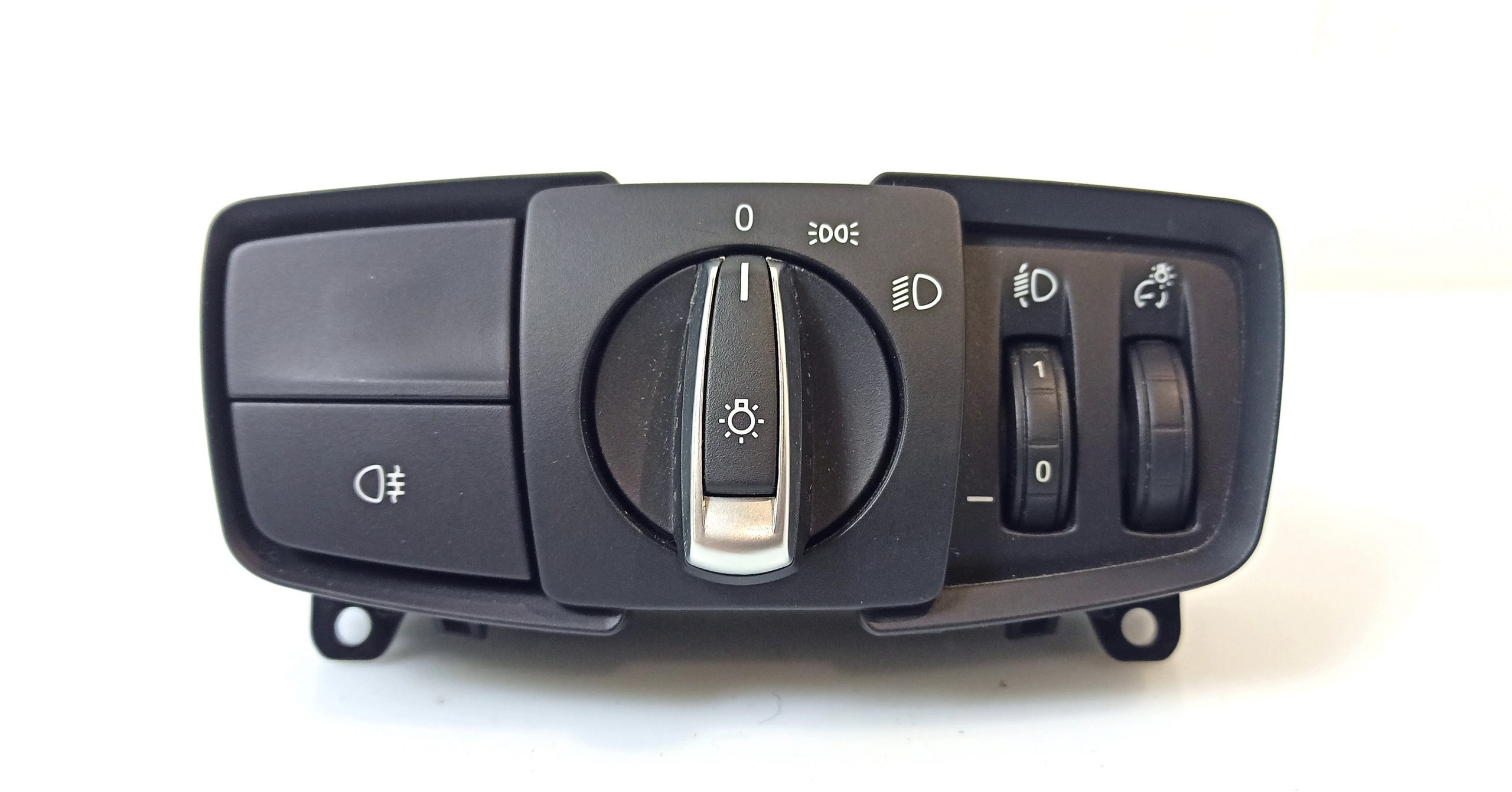 BMW 3 (F30 / F31) Свет переключатель BMW 3 SERIES Light switch OEM 61319259930

Part...