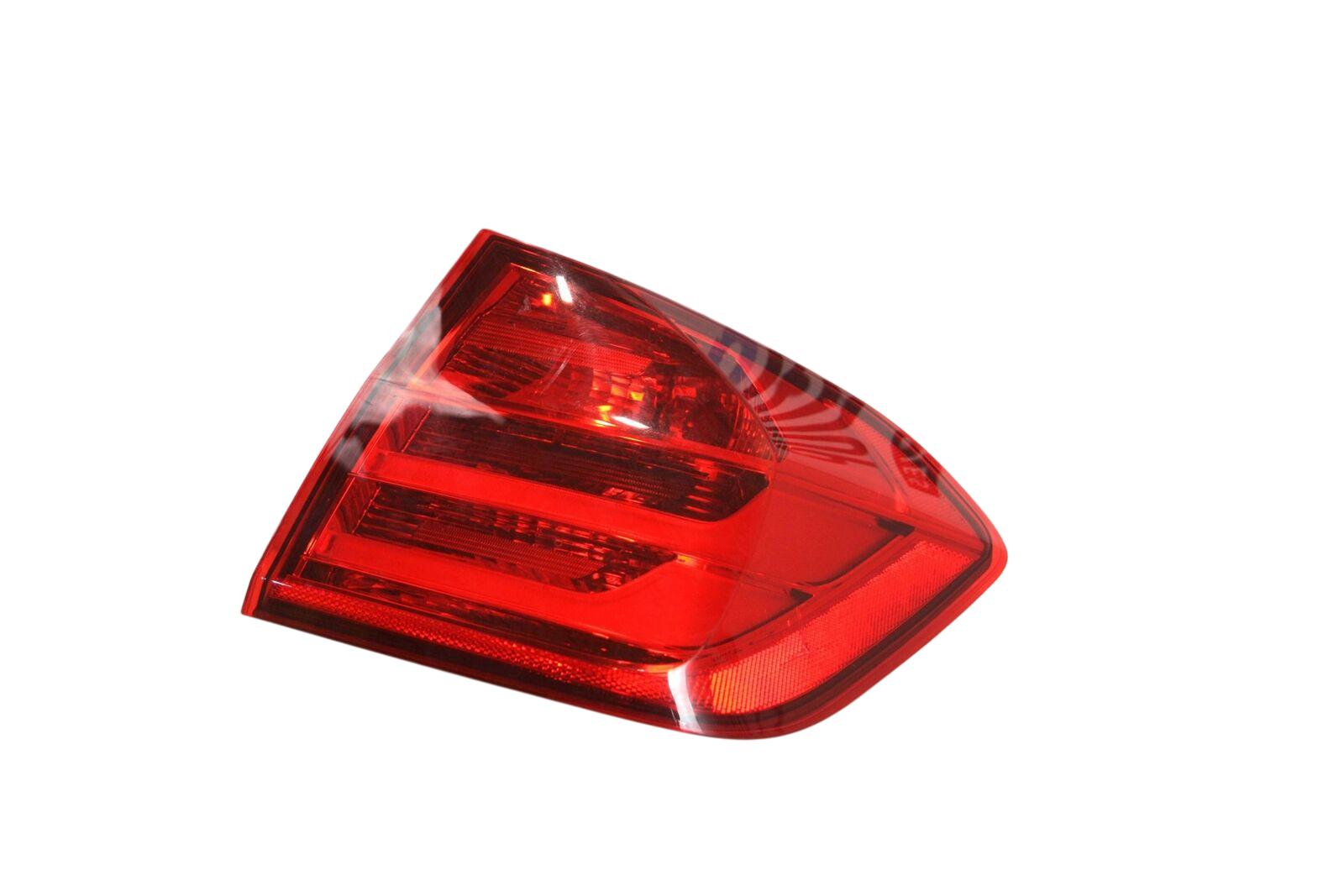 BMW 3 (F30 / F31) Rear/tail lights BMW 3 SERIES Rear/tail lights OEM 63217313040

...