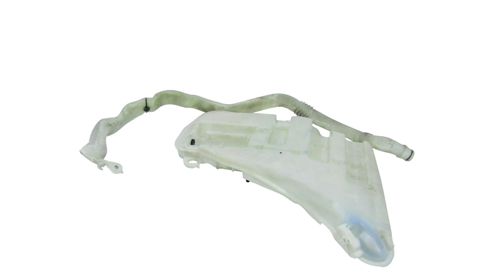 BMW 5 (F10 / F11) Windshield washer fluid reservoir/tank BMW 5 SERIES GT Windshield washer fluid reservo...