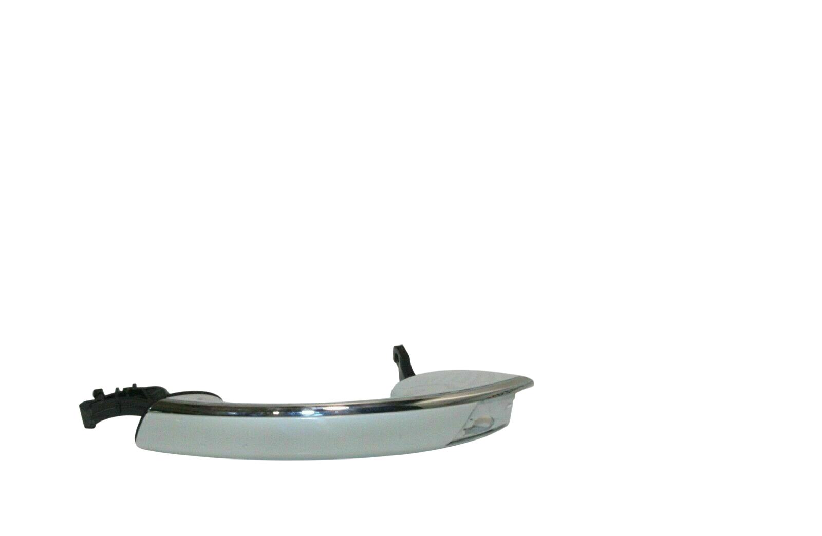 BMW 7 (G11 / G12) Front door handle cover BMW 7 SERIES Front door handle cover OEM 512174...