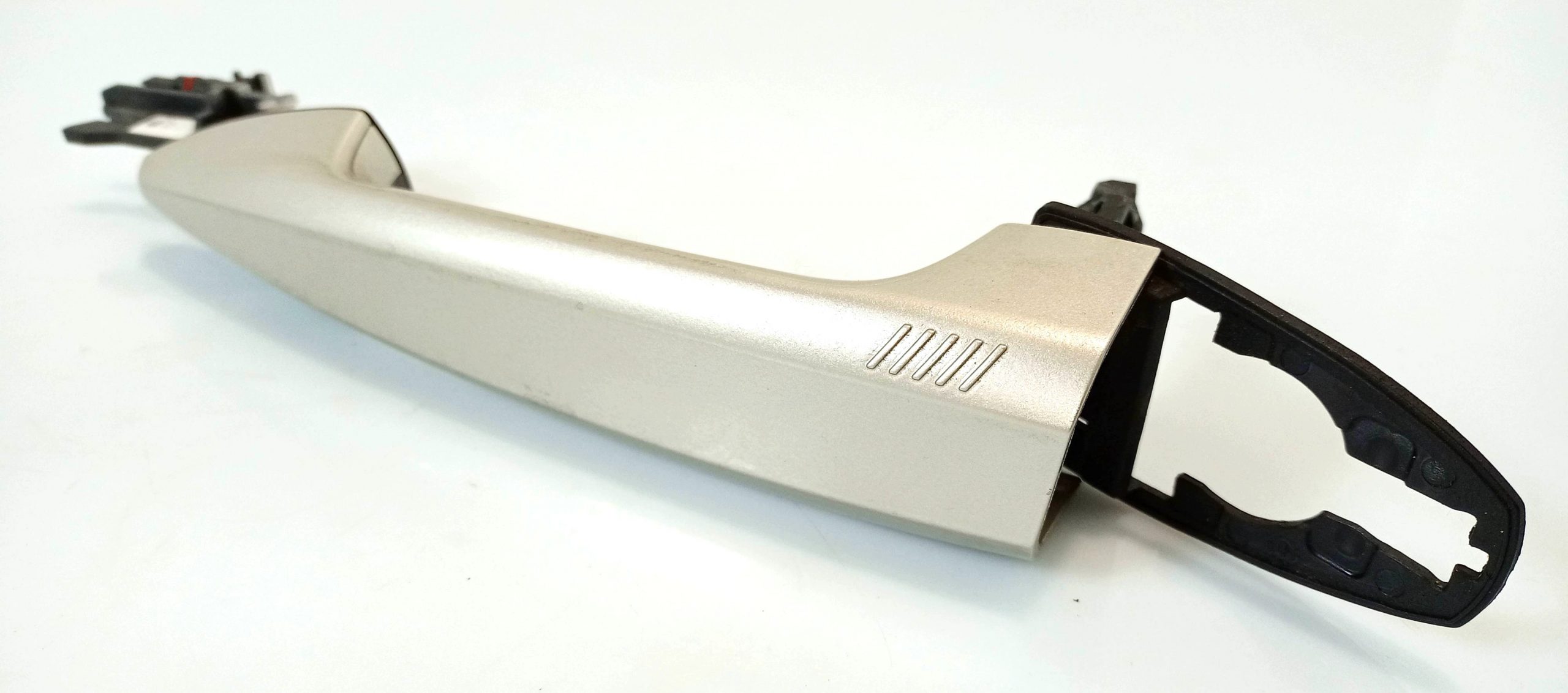 BMW X5 (F15) Rear Door Handle Trim BMW X5 Rear door handle trim OEM 51217366657

P...