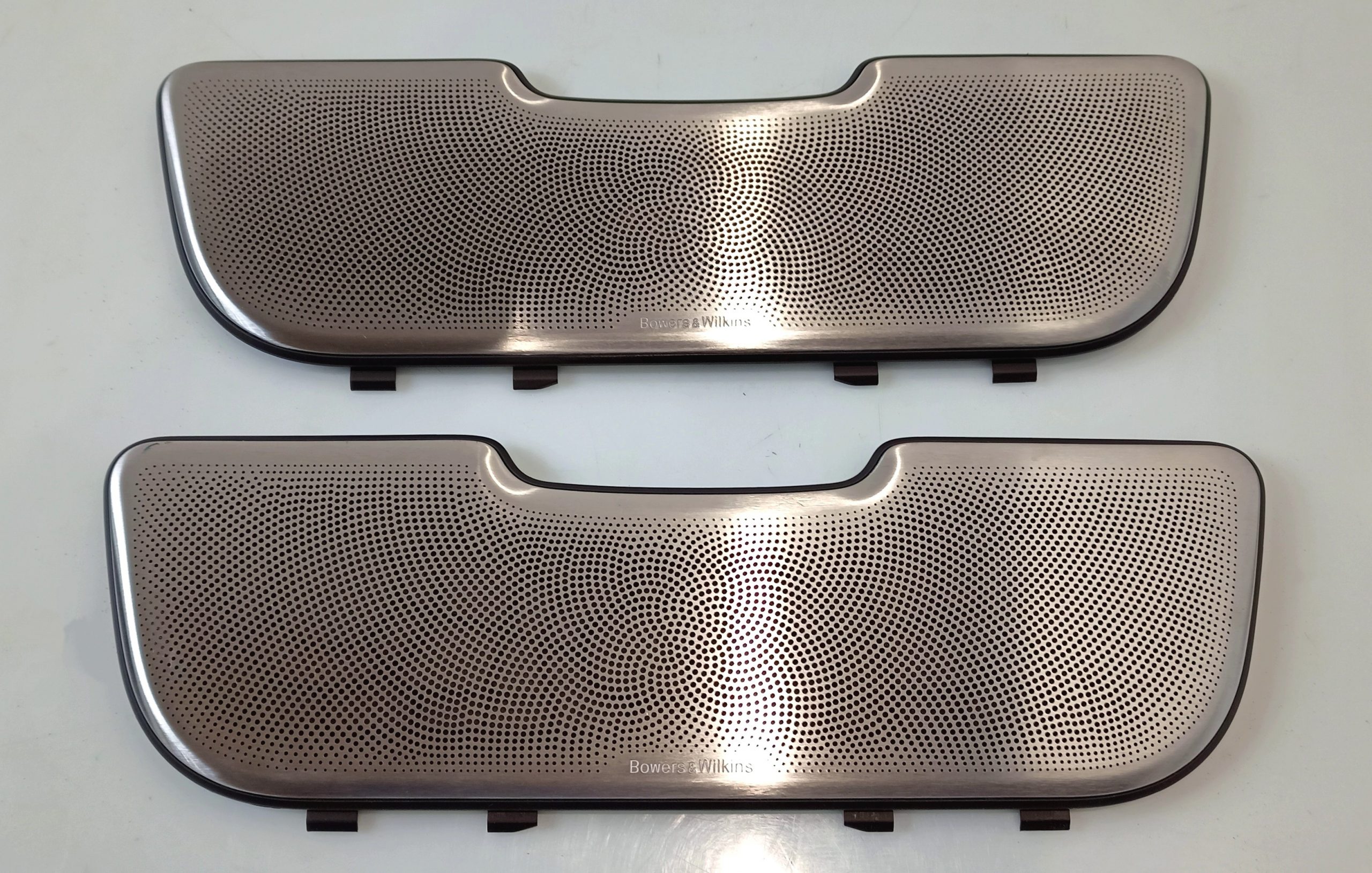 BMW 7 (G11 / G12) Side speaker trim/cover BMW 7 SERIES Side speaker trim/cover OEM 936519...